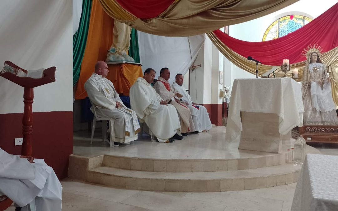 Posesión canónica del Padre Juan Mauricio García Rojas como Nuevo Párroco de Nuestra Señora del Carmen en Güintar