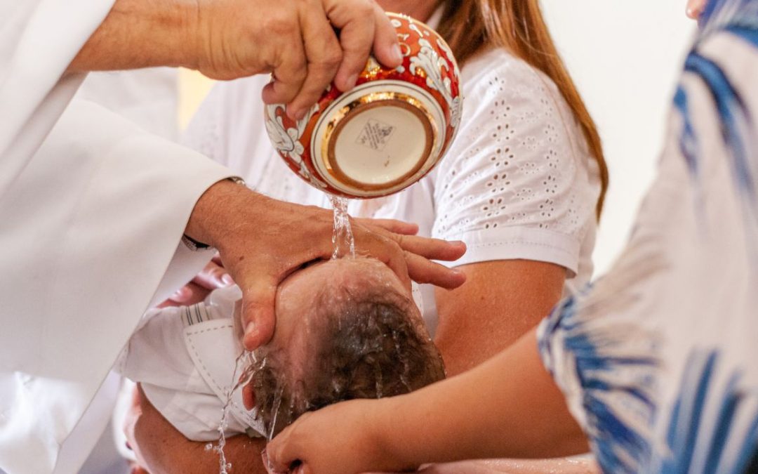 “Busquen la fecha de su Bautismo para festejar nuestro Renacimiento como Hijos de Dios”