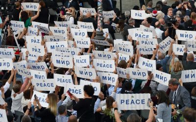 La Paz esté con todos ustedes, hacia una Paz «Desarmada y desarmante».