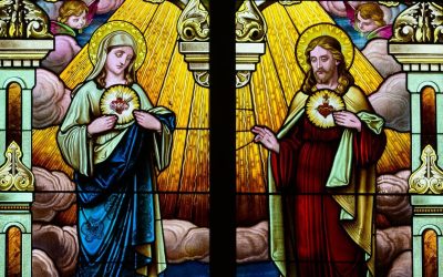 Sagrados Corazones de Jesús y de María: hoguera de amor para el mundo