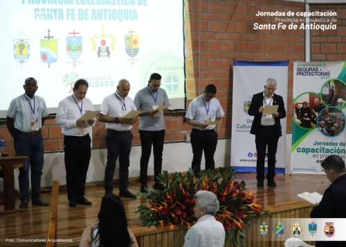 Iglesias Seguras y Protectoras - Jornada de Cultura del Cuidado ( (26)